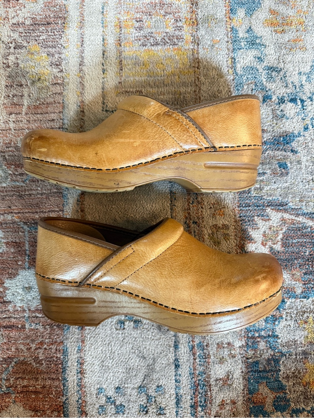 Dansko Wide Pro Honey Distressed Leather Clog Mules Size 38 or 7.5 - Picture 5 of 9